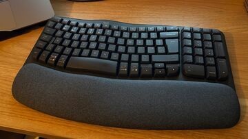 Logitech Wave Keys test par Creative Bloq