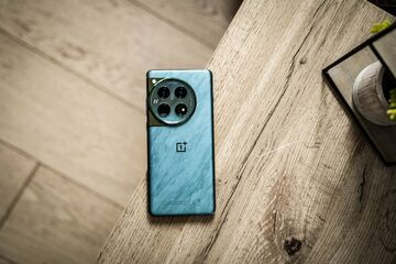 OnePlus 12 reviewed by Presse Citron