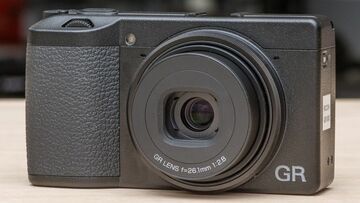 Ricoh GR III reviewed by RTings