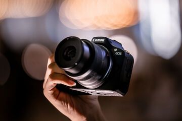 Canon EOS R100 reviewed by Danamic