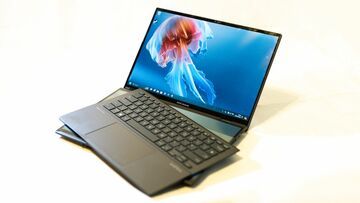 Asus ZenBook Duo - 2024 test par Creative Bloq