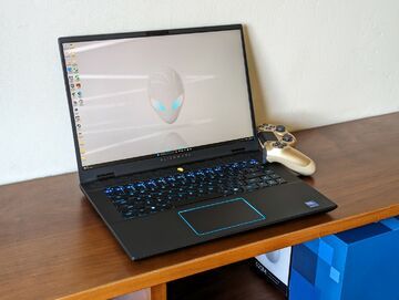 Alienware m16 testé par NotebookCheck Alienware m16 testé par NotebookCheck