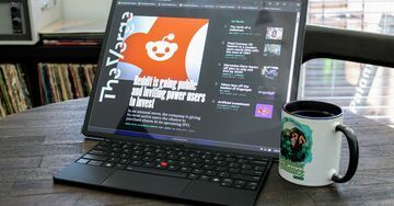 Lenovo ThinkPad X1 Fold 16 test par The Verge