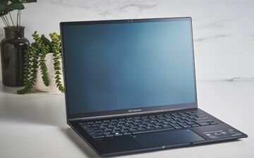 Asus ZenBook 14 reviewed by T3