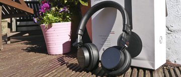 Onkyo H500 test par TechRadar Onkyo H500 test par TechRadar