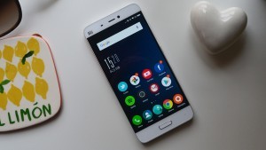 Xiaomi Mi5 test par Trusted Reviews