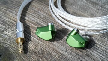 Campfire Audio Andromeda reviewed by T3