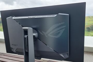 Asus  PG32UCDM test par Geeknetic