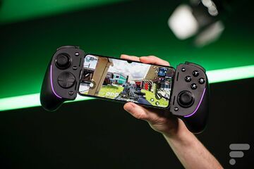 Razer Kishi Ultra reviewed by FrAndroid Razer Kishi Ultra reviewed by FrAndroid