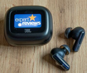 JBL test par ExpertReviews JBL test par ExpertReviews