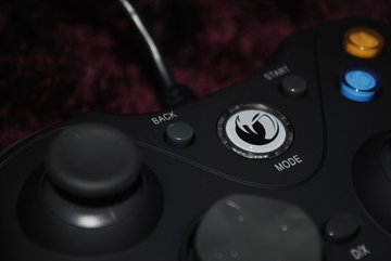 Nacon GC-100XF test par GamingWay Nacon GC-100XF test par GamingWay