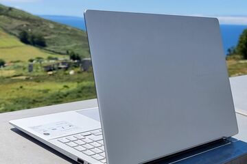 Asus VivoBook S15 test par Geeknetic Asus VivoBook S15 test par Geeknetic