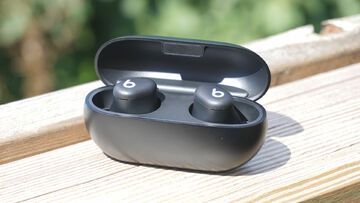 Beats Solo Buds reviewed by FrAndroid Beats Solo Buds reviewed by FrAndroid