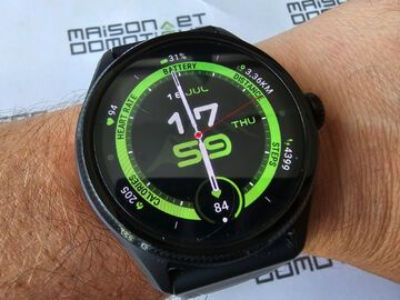 TicWatch Pro 5 testé par Maison et Domotique TicWatch Pro 5 testé par Maison et Domotique