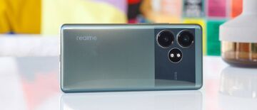 Realme GT 6 test par GSMArena