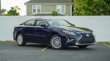 Lexus ES 350 Review