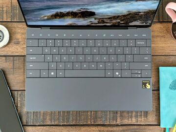 Dell XPS 13 9345 testé par NotebookCheck Dell XPS 13 9345 testé par NotebookCheck