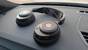 SteelSeries Arctis Nova 4 test par TechRadar