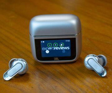JBL Tour Pro testé par ExpertReviews JBL Tour Pro testé par ExpertReviews