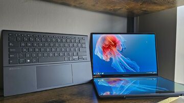 Asus ZenBook Duo test par TechRadar Asus ZenBook Duo test par TechRadar