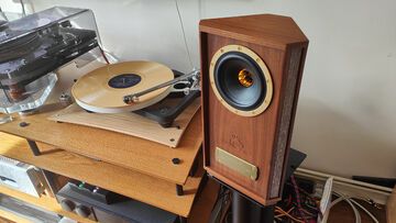 Tannoy test par TechRadar Tannoy test par TechRadar
