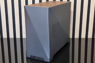 Fractal Design Era 2 testé par Geeknetic Fractal Design Era 2 testé par Geeknetic