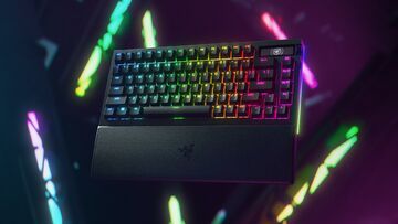 Razer BlackWidow V4 Pro test par Shacknews
