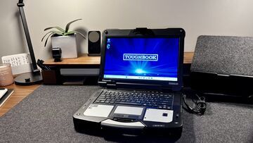 Panasonic Toughbook 40 testé par TechRadar Panasonic Toughbook 40 testé par TechRadar
