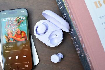 Bose QuietComfort Earbuds reviewed by Engadget Bose QuietComfort Earbuds reviewed by Engadget