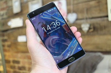 OnePlus 3 test par DigitalTrends