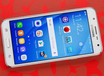 Samsung Galaxy J7 test par PCMag