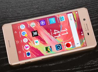 Sony Xperia X Performance test par PCMag Sony Xperia X Performance test par PCMag