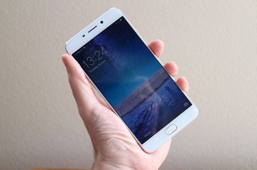 Oppo F1 Plus test par DigitalTrends