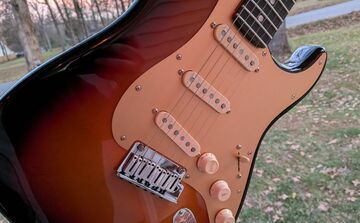Fender Stratocaster test par TechAeris Fender Stratocaster test par TechAeris