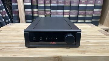 Rega test par What Hi-Fi? Rega test par What Hi-Fi?