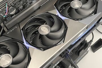 GeForce RTX 5080 testé par Geeknetic GeForce RTX 5080 testé par Geeknetic