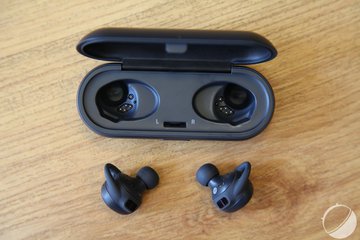 Samsung Gear IconX Review: 17 Ratings, Pros and Cons