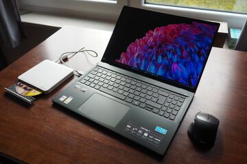Acer Swift Edge 16 test par NotebookCheck