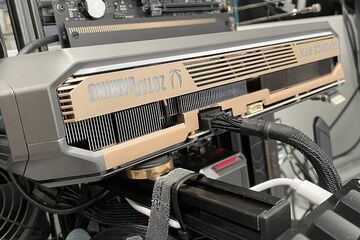 GeForce RTX 5070 Ti testé par Geeknetic GeForce RTX 5070 Ti testé par Geeknetic