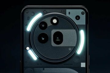 Nothing Phone 3a Pro testé par Multiplayer.it Nothing Phone 3a Pro testé par Multiplayer.it