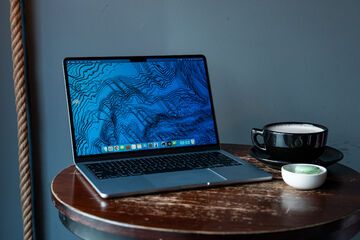Apple MacBook Air M4 testé par The Verge Apple MacBook Air M4 testé par The Verge