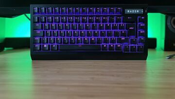 Razer BlackWidow V4 Pro test par GamesRadar