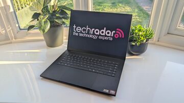 Razer Blade 16 testé par TechRadar Razer Blade 16 testé par TechRadar