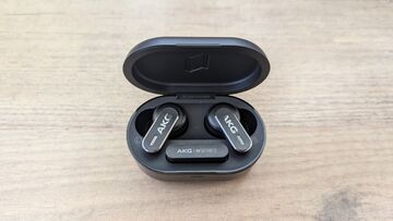 Test AKG N5 Hybrid