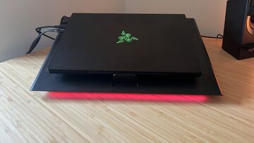 Razer Laptop Cooling Pad test par GamesRadar