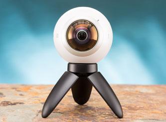 Samsung Gear 360 test par PCMag Samsung Gear 360 test par PCMag