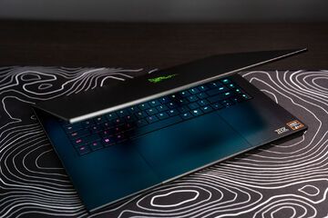 Razer Blade 16 testé par The Verge Razer Blade 16 testé par The Verge