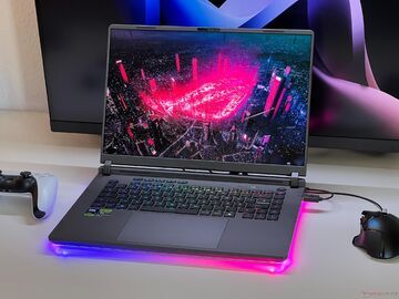 Asus ROG Strix G16 testé par NotebookCheck Asus ROG Strix G16 testé par NotebookCheck