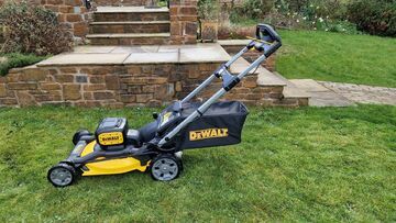 Review DeWalt DCMWP134 Review DeWalt DCMWP134