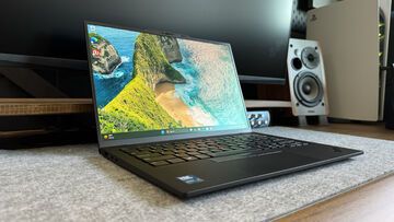 Lenovo Thinkpad X1 Carbon test par TechRadar